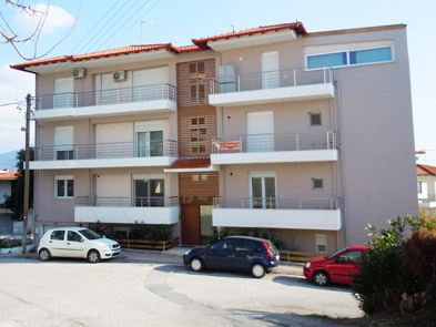 11 -neos-marmaras-vila-marta