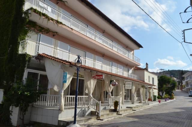4vila_Lakis-1